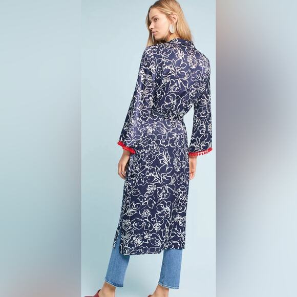 Misa Azores Tasseled Navy Blue & White Floral Long Sleeve Tie Long Kimono XS NEW - Picture 2 of 13
